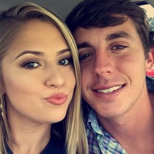 Meet your Posher, Briana